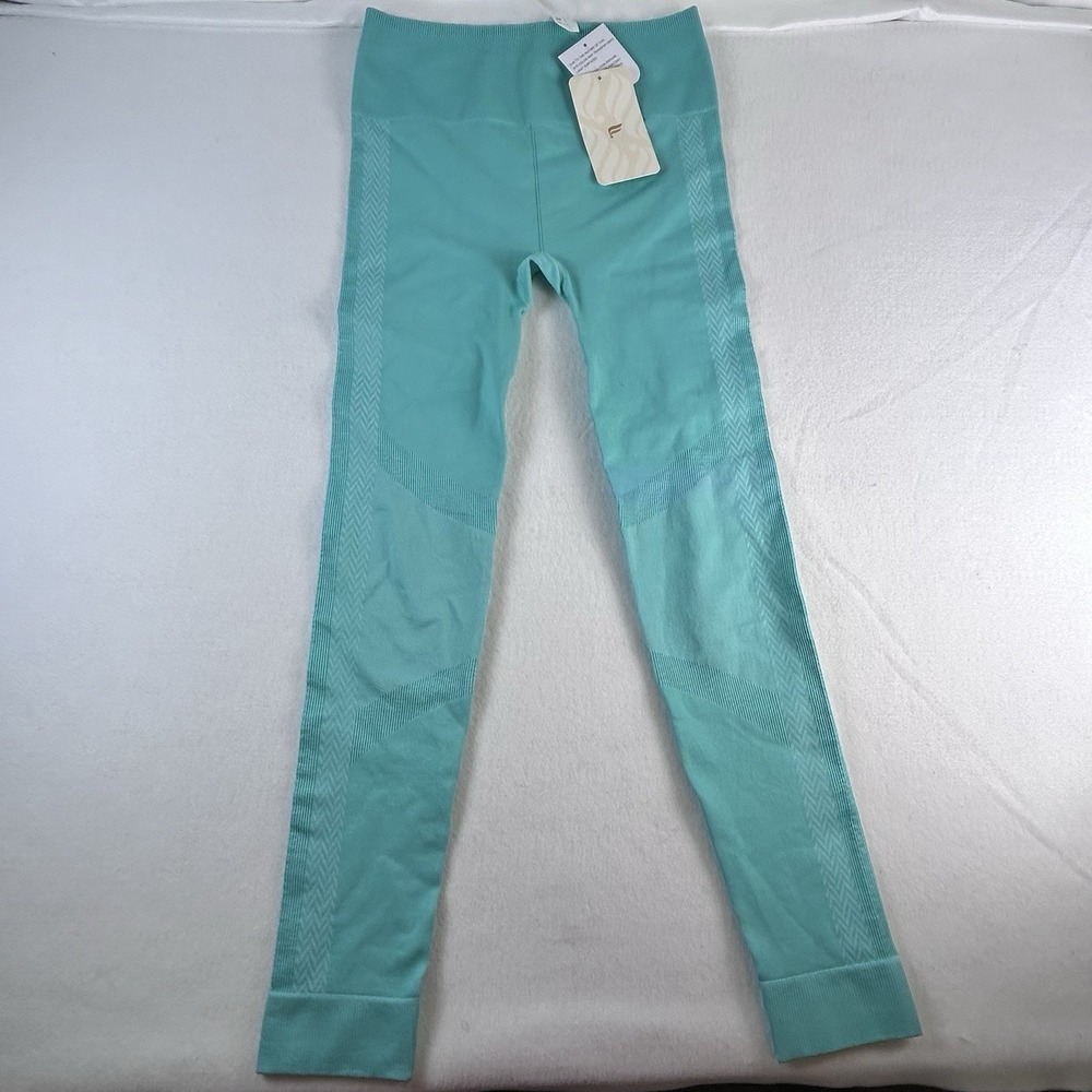 Fabletics NWT High Waisted Seamless Check Legging M Bermuda Sea/Icing Yoga